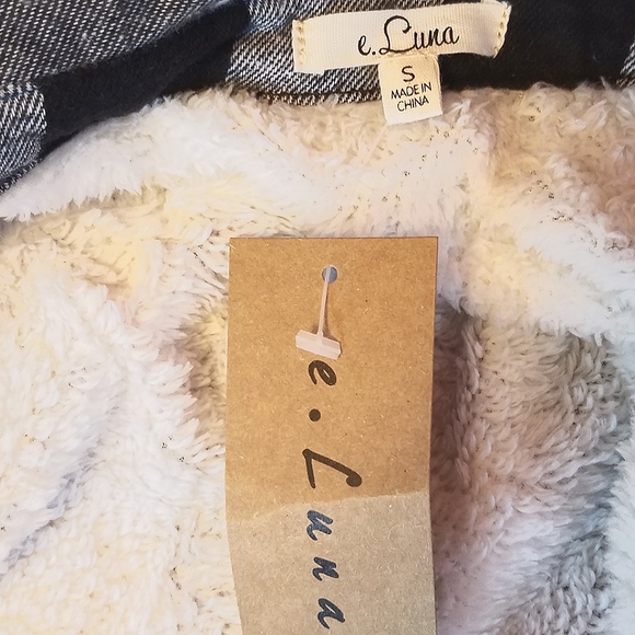 NWT Sherpa-Lined Flannel - Picture 2 of 6